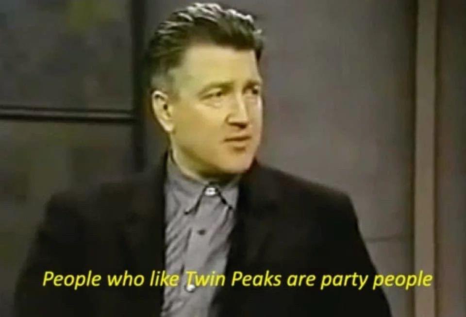 Rhino_Records's tweet photo. April 8, 1990, TWIN PEAKS premiered on ABC ✨ https://t.co/oMum1Vwyq3