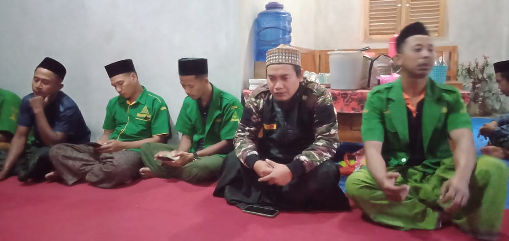 ansorkraksaanpc's tweet photo. Giat MDS PAC GP Ansor Kecamatan Besuk di kediaman Sahabat Amanto (Ketua PAC), Sabtu (8/4/2023).

#AnsorrKotaKraksaan https://t.co/BgKcq1oj1e
