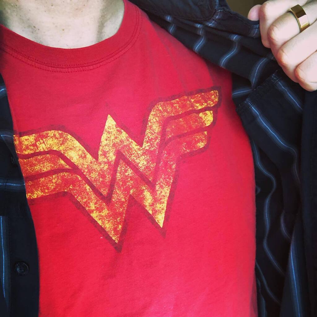 CurtisCChen's tweet photo. Today’s NORWESCON shirt is accompanied by Tina Guo on electric cello and another negative covid test. #nwc45 #IsSheWithYou #ImWithHer https://t.co/NnUmY2AezB https://t.co/5kBqE9VBu0