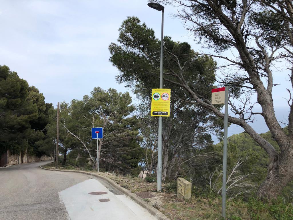 otiliogonzalez's tweet photo. @AjBegur ha desaparecido la señal de prohibido acampar de la Borna…hay que reemplazarlo! https://t.co/rgFjpyCqau