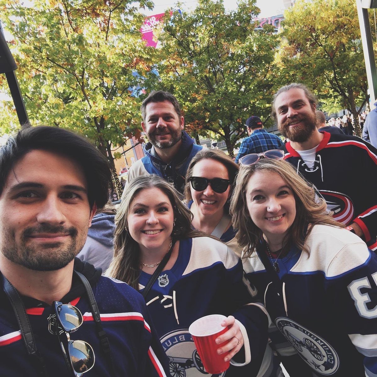 eli_pinkerman's tweet image. Obviously been a rough year, but met some pretty cool folks along the way. Wouldn't change it for the world #5thLineThanks #CBJ
