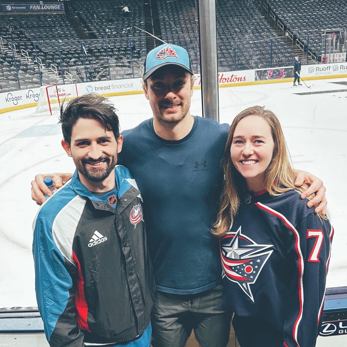 eli_pinkerman's tweet image. Obviously been a rough year, but met some pretty cool folks along the way. Wouldn't change it for the world #5thLineThanks #CBJ