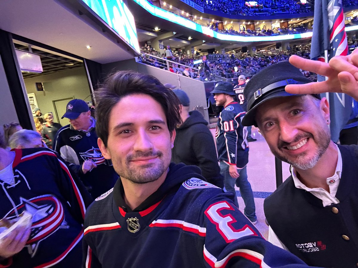 eli_pinkerman's tweet image. Obviously been a rough year, but met some pretty cool folks along the way. Wouldn't change it for the world #5thLineThanks #CBJ