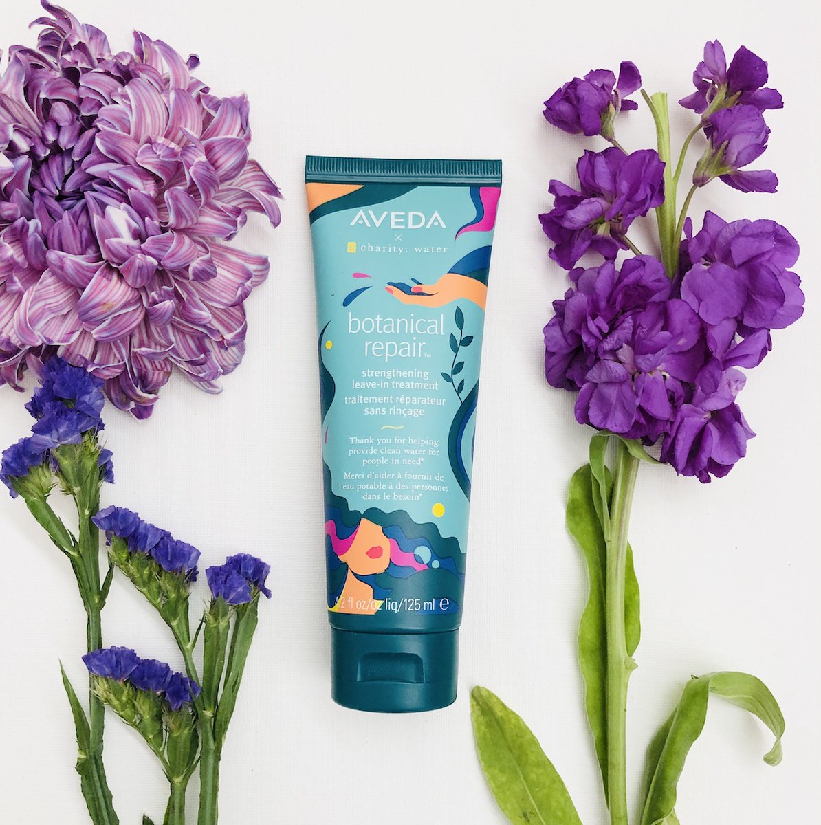 I'm giving away Aveda's special Earth Month Botanical Repair Strengthening Leave-In Treatment on Twitter. ($10 from every sale goes to fund clean water projects - so great!) It strengthens, detangles &amp; protects against heat. To enter, follow <a href="/davelackie/">dave lackie</a> &amp; RT #win (ends 04/14)