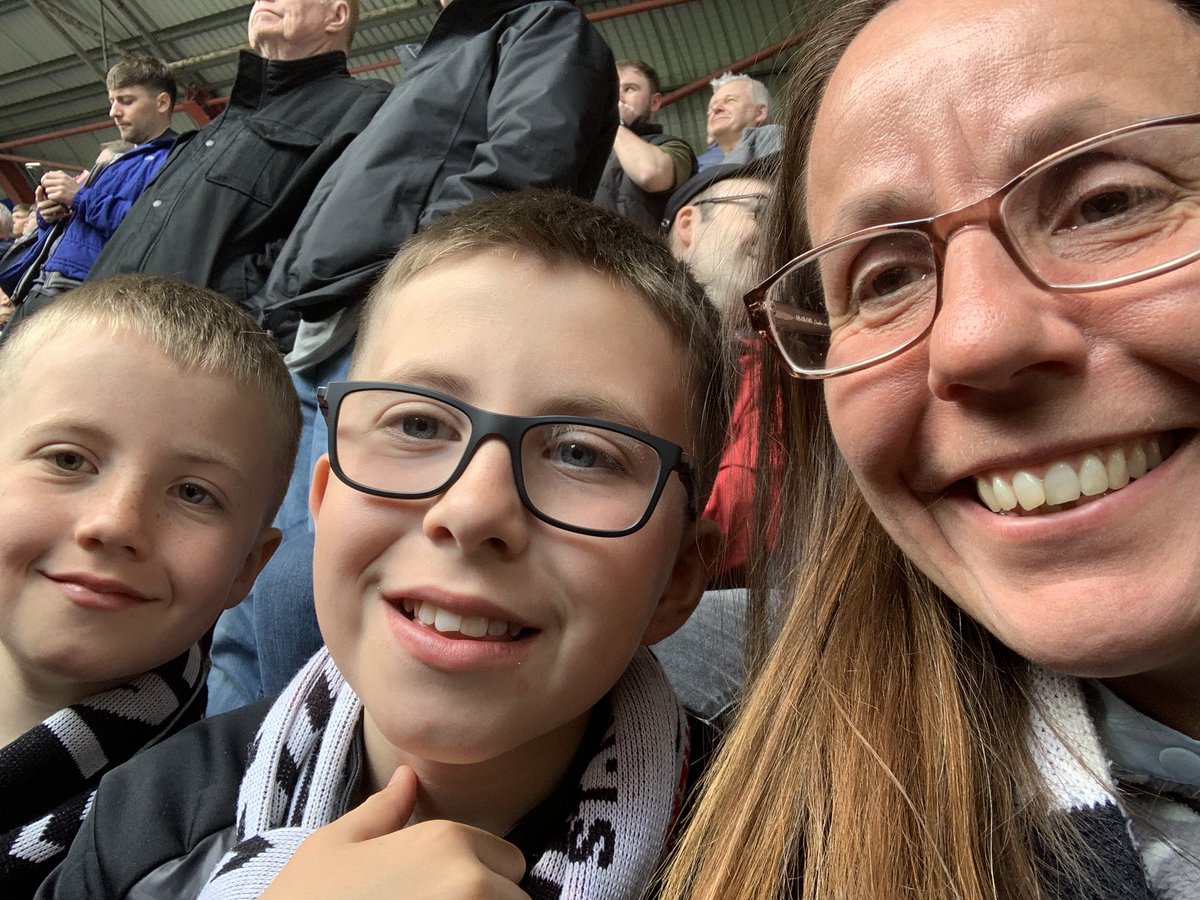 What a day to take the boys to their first away game ⚫️⚪️
#COYS