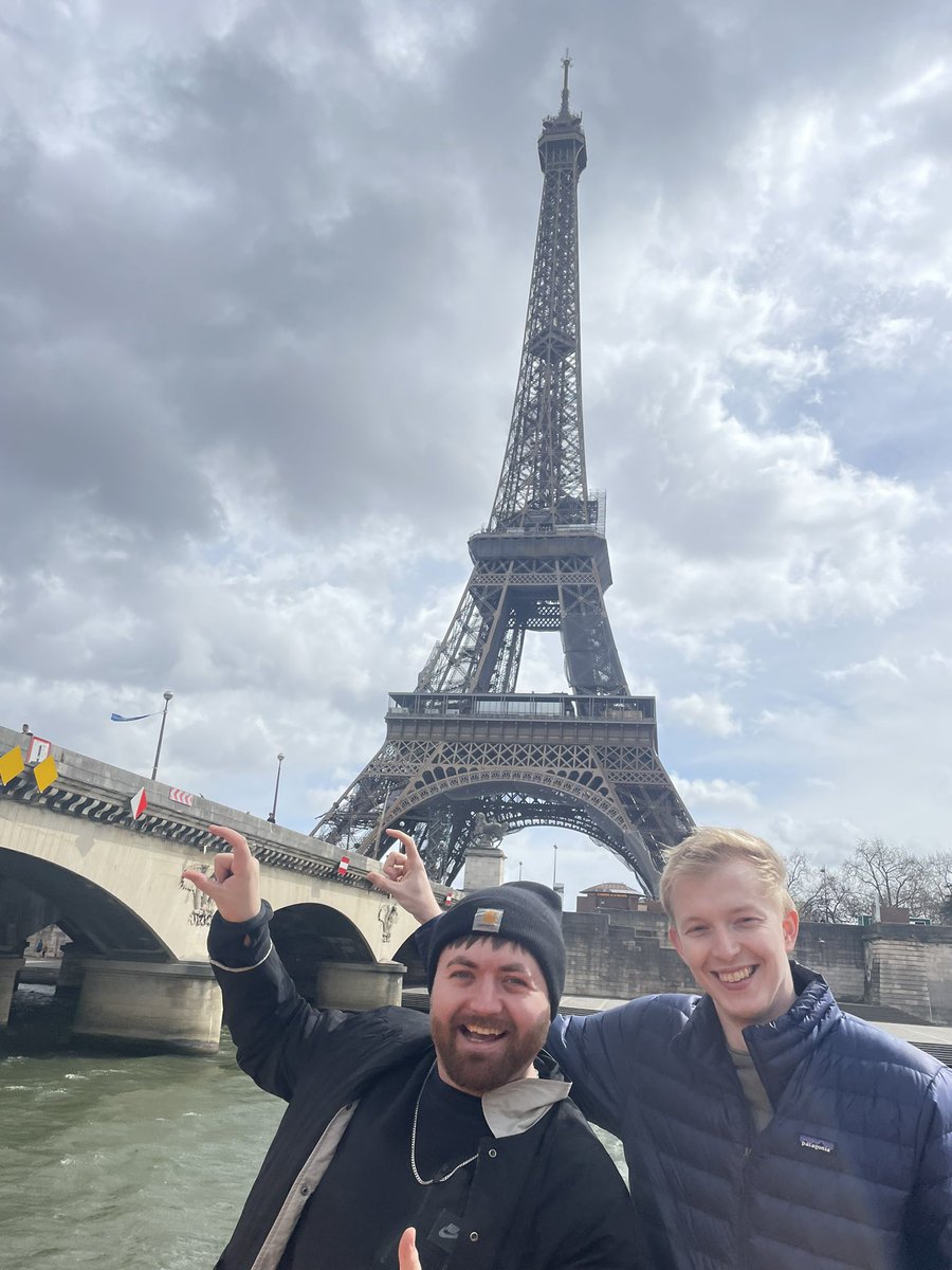 Eiffel Tower? Completed it mate.

<a href="/criticalgassing/">Ben Evans</a> trying and failing to take the NHS strikes abroad.