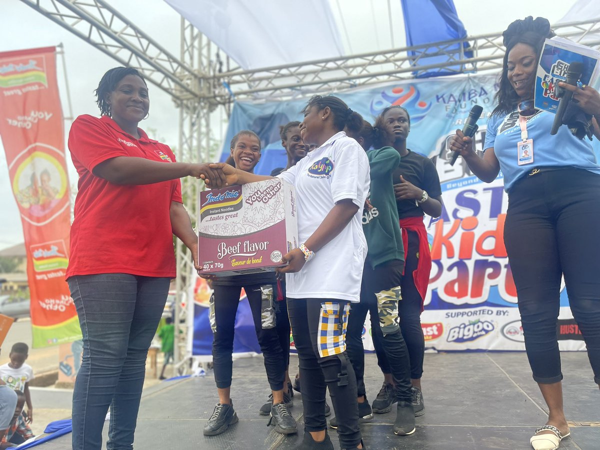 shobiztv's tweet image. PHOTOS: Best dancers from the #Easterforkids party received packages from @IndomieGhana and Mcberry’s