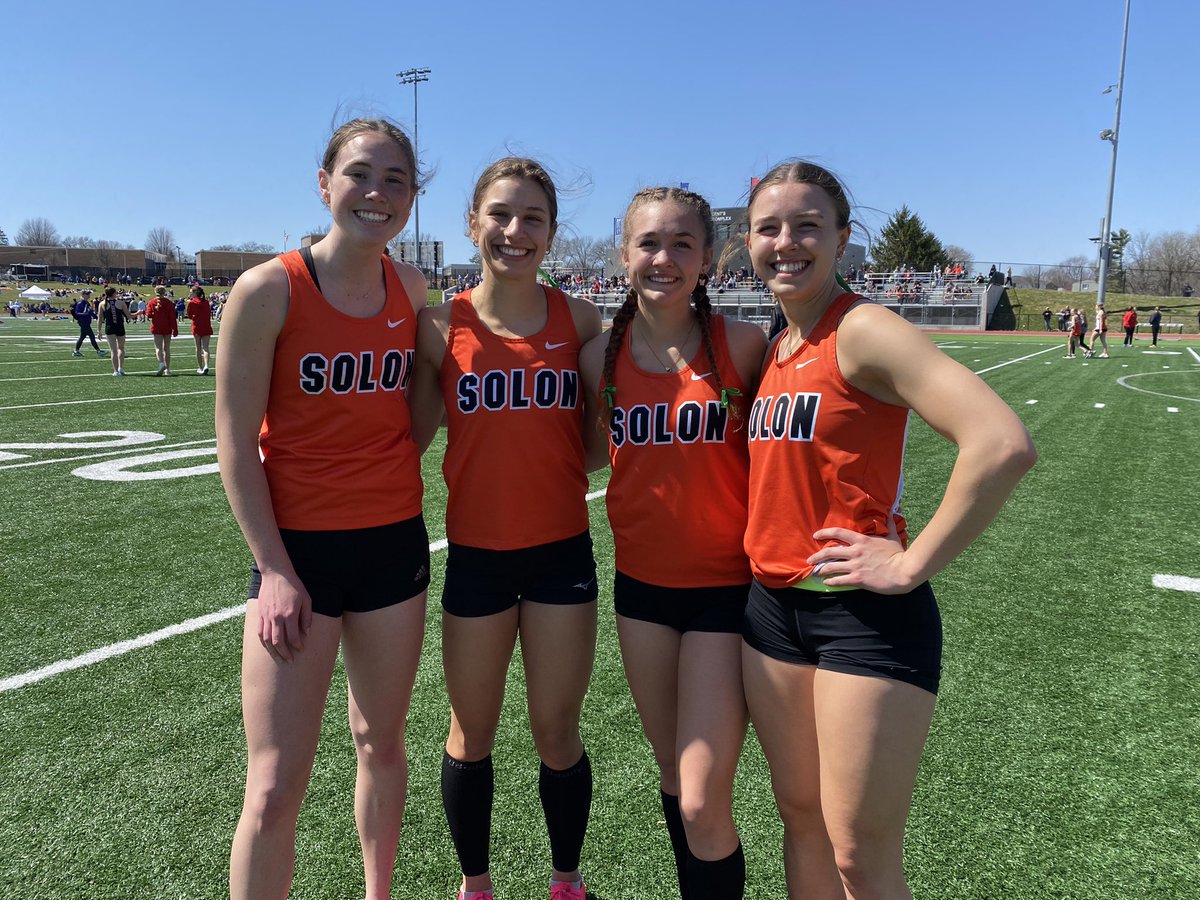 Sprint med team of Aly, Mia, Sophia, and Gracie start the meet with a bang breaking the school record and hitting a #BlueStandard running 1:47.33! #BlueOvalBound