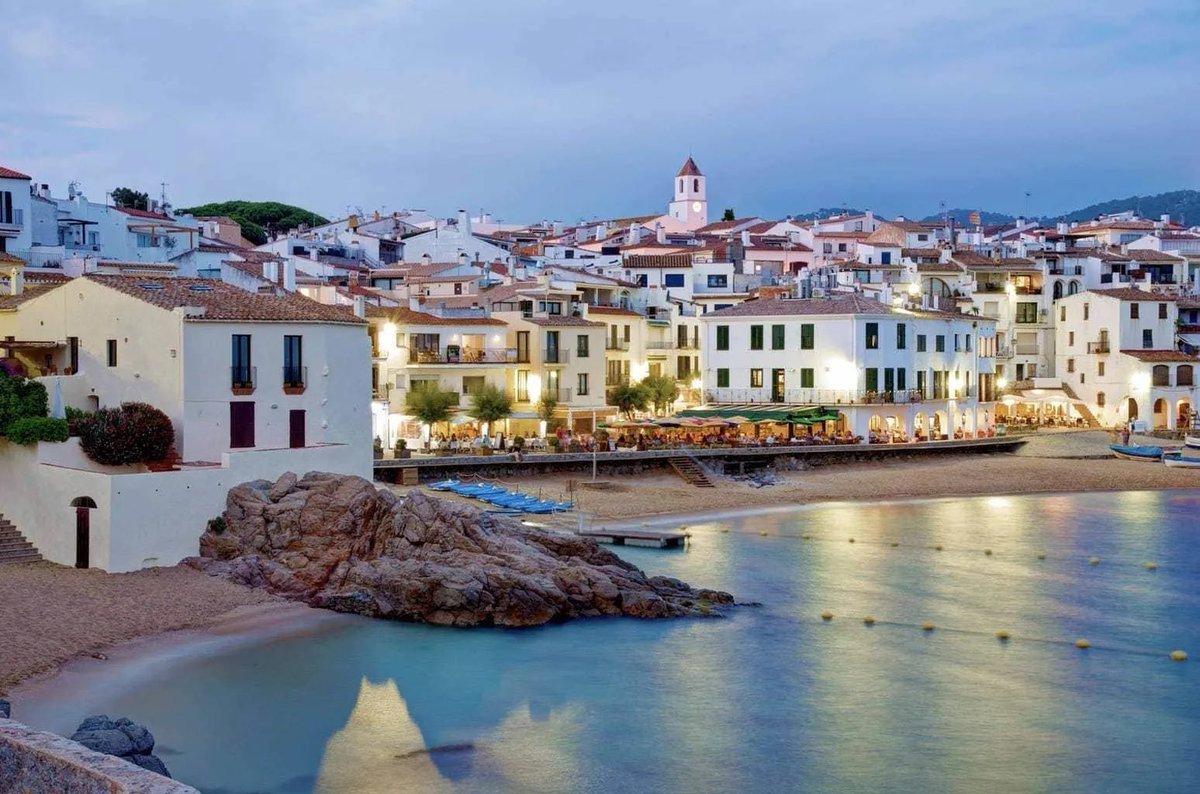 IngridJone's tweet photo. @mediterraneanAE Costa Brava, Catalunya🇪🇸 https://t.co/eNHEXHJHZ9