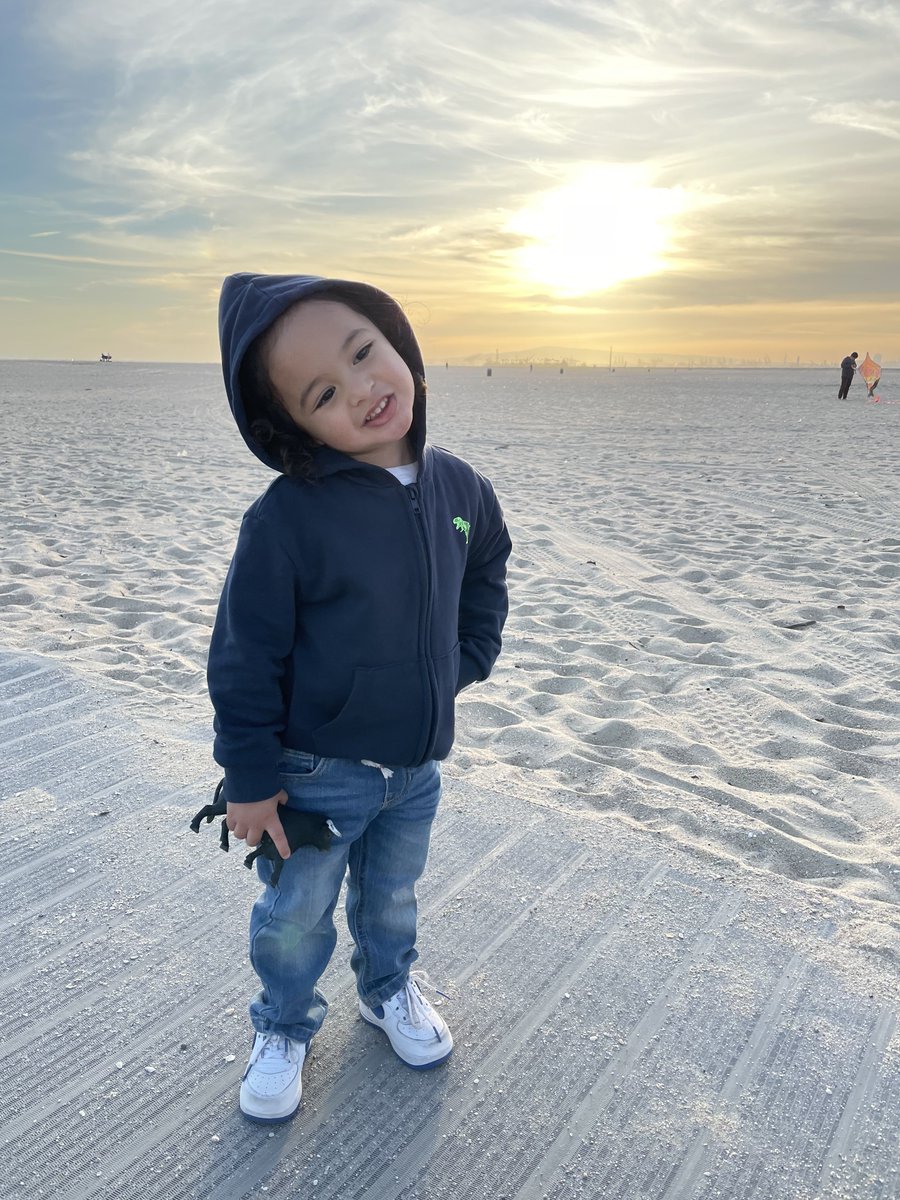 STUFFDOE_ETH's tweet photo. GM to my Son he’s always ready for the #Bullrun his name #BooBear - The youngest #babywhale 🌊 🐳 Artist @xThePod don’t sleep …. #MASKMODE 🎭 Born in the Bear 🐻 #NFTCommunity @LondonRaquel 💛🍯💚 ….. I love him beyond Infinity ♾️💎 https://t.co/ZAdFwRlwjk