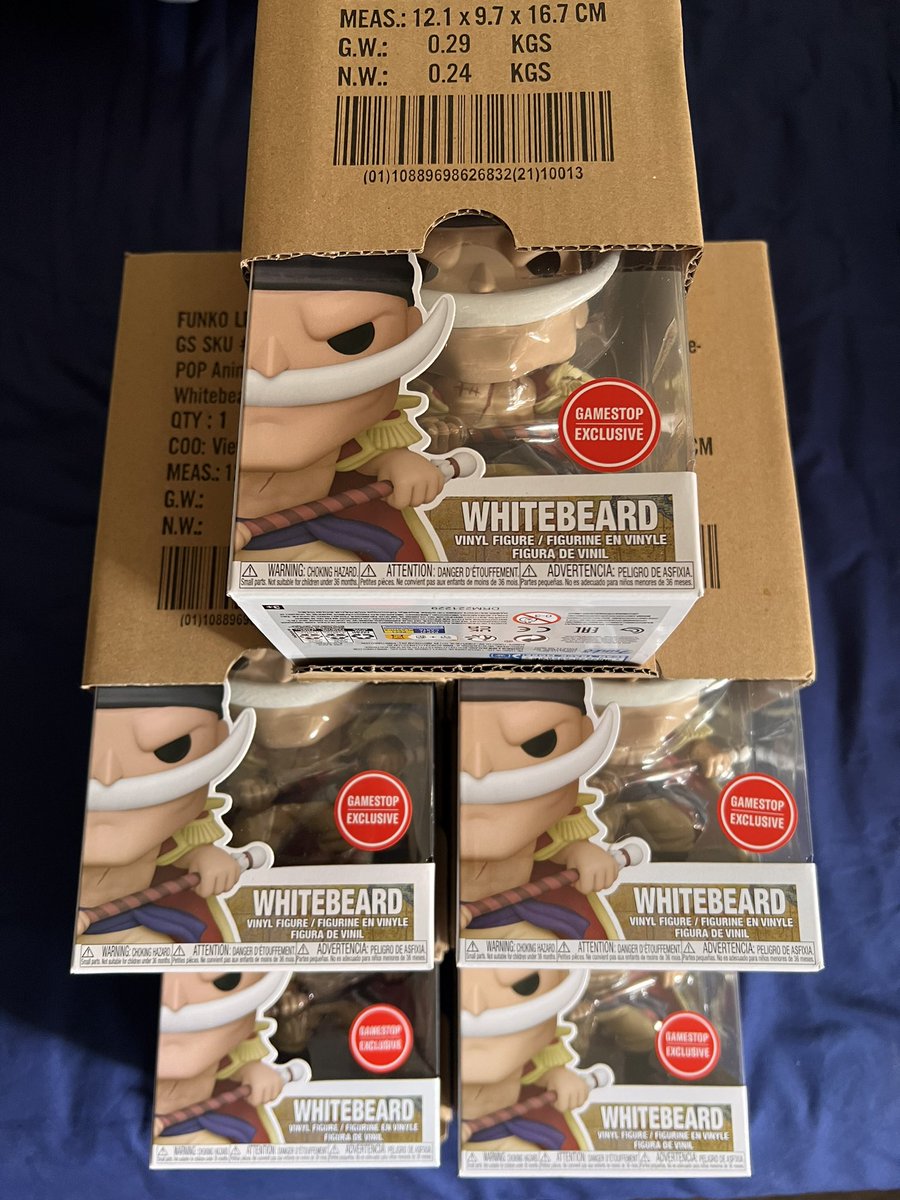 Suprem3_Ed's tweet photo. And the streak with the worst luck for a chase continues! Thank you @GameStop for the 5 commons!!!!! Couldnโt even throw one chase in there smfh! #Funko #FunkoPOPNews #nochase #badluckchase https://t.co/zMrp9dGyp4