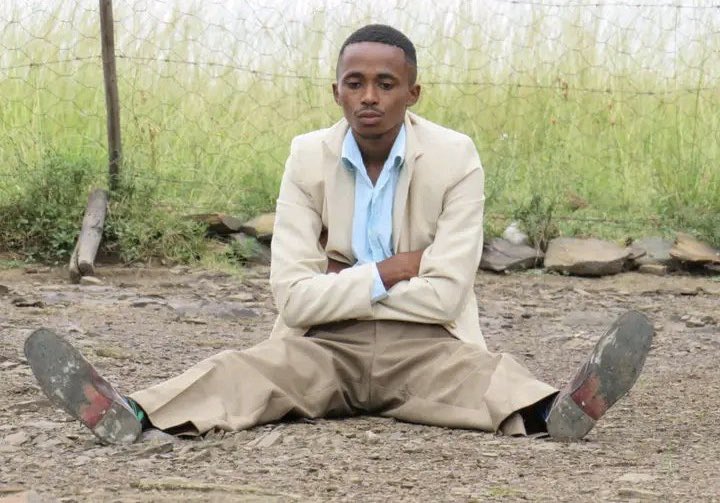 Puroo73's tweet photo. *Pandangozomubvunza kuti icho chinonzi money laundering chii? Akati kuwachira mari muhembe ndabva ndatoona kuti wig iripamuzhanje zvokwadi* https://t.co/ft3uAGmVAo