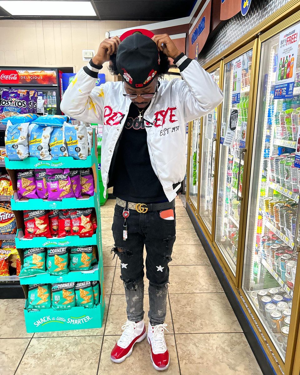 JayNoRay_DeaL's tweet image. Everyday I’m popping shit I be Fresher than a bitch 🤩