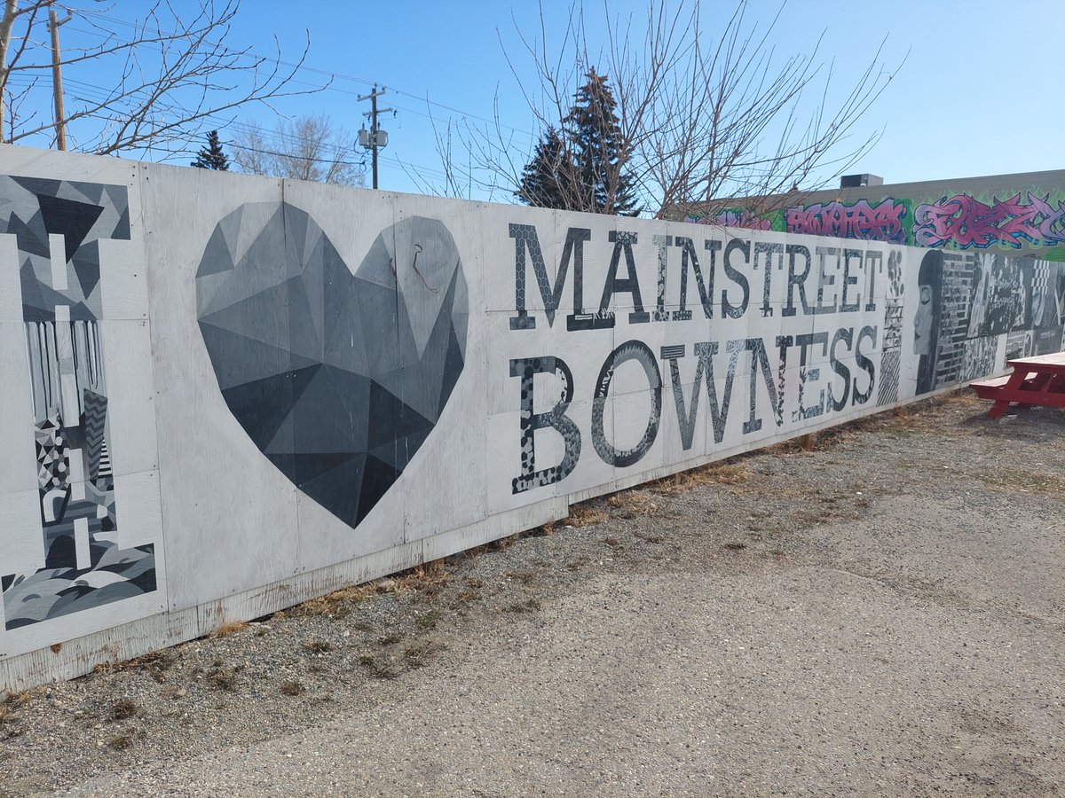 WalkingCalgary's tweet photo. Today we finally started walking the portion of #Bowness that is on the east side of the CPR tracks. Covered a total of 5.78 km. #Calary #yyc
https://t.co/WiYVllUeab
Gotta say we certainly felt welcomed.... https://t.co/TKkWdnwTHs