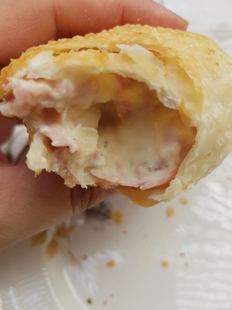 Te envito a comer mi empanada.

*Enviar*

#DiaMundialDeLaEmpanada