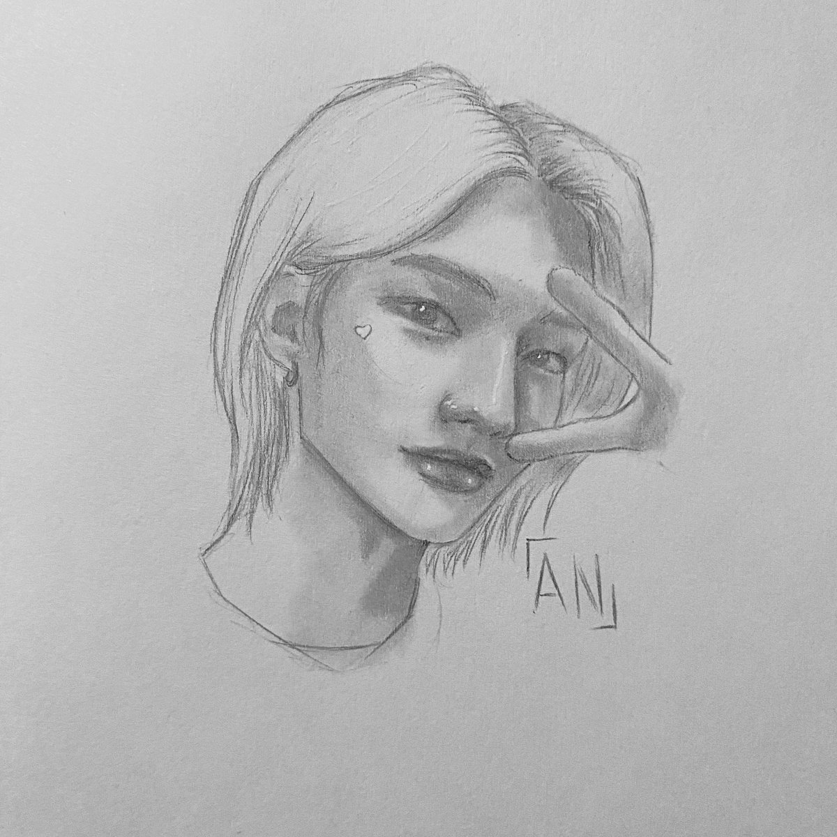 hyunjin prince 🩵

;;#hyunjin #hyunjinfanart #skzfanart #straykidsfanart;;
