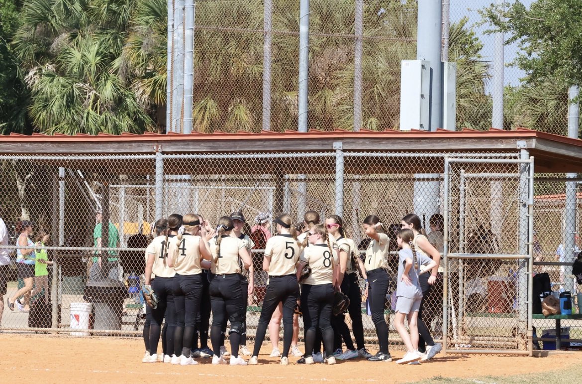 phssoftball01's tweet photo. Moving to 7-0 after this week🔥🔥🔥🔥 https://t.co/rHx6nUZOuo