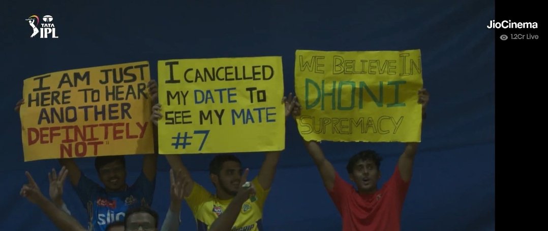 kavanakrishna's tweet photo. Dhoni !!! We all just love you, and we all are desperate to hear another definitely not! 
Dhoni Review System
Dhoni 
#DhoniReviewSystem #MSDhoni𓃵 #Dhoni #CSKvsMI https://t.co/XFCekY9cZj