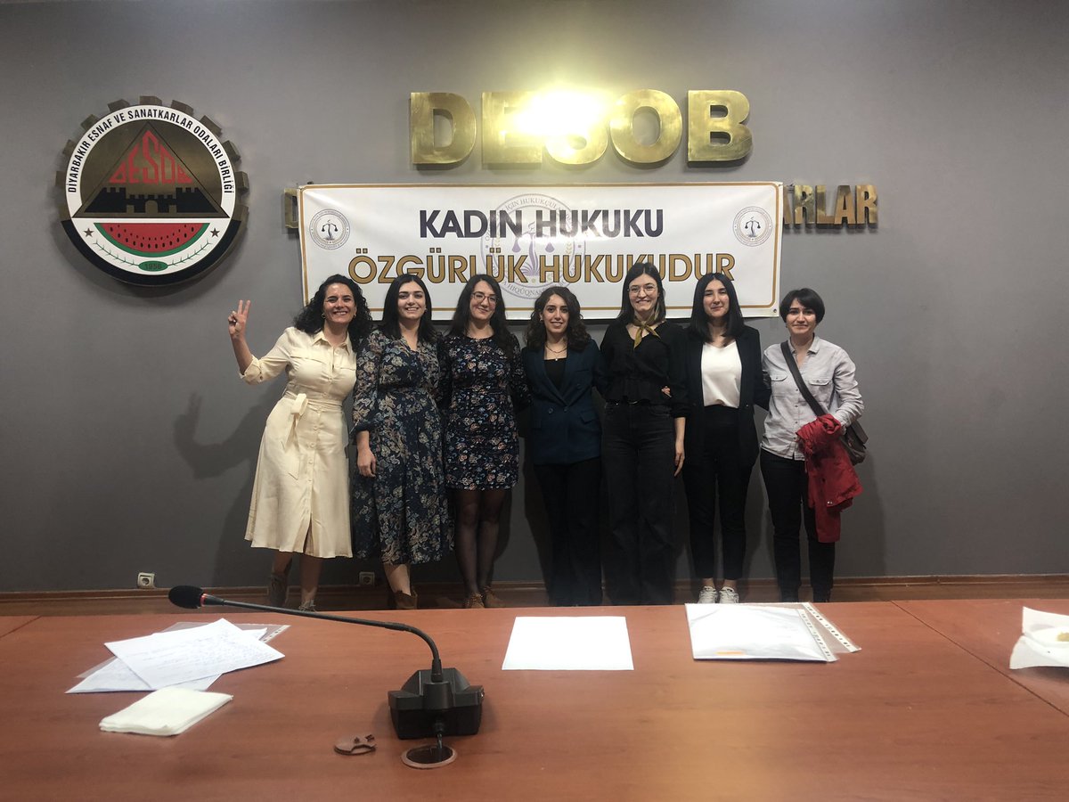 OhdVan's tweet photo. ÖHD Genel Merkezimizin “Tecridi Kırıyor, Özgürlükçü Hukuku İnşa Ediyoruz” - “Tecrîdê Bişkînin û Hiqûqa Azadîxwaz Ava Bikin” şiarı ile gerçekleştirilen 3. Olağan Genel Kurulunda seçilen yeni yöneticilere başarılar diliyor, eski yöneticilere emeklerinden dolayı teşekkür ediyoruz. https://t.co/hvE3frR6xB