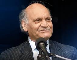 Harf_foundation's tweet photo. #Thread | #ghazal | Anwar Masood
درمیاں گر نہ ترا وعدۂ فردا ہوتا
کس کو منظور یہ زہر غم دنیا ہوتا 

दरमियाँ गर न तिरा वादा-ए-फ़र्दा होता
किस को मंज़ूर ये ज़हर-ए-ग़म-ए-दुनिया होता
1/7
...
#Harffoundation #AnwarMasood #ghazal #urdushairi #shayari #urdpoetry https://t.co/DtqY23DQ5p