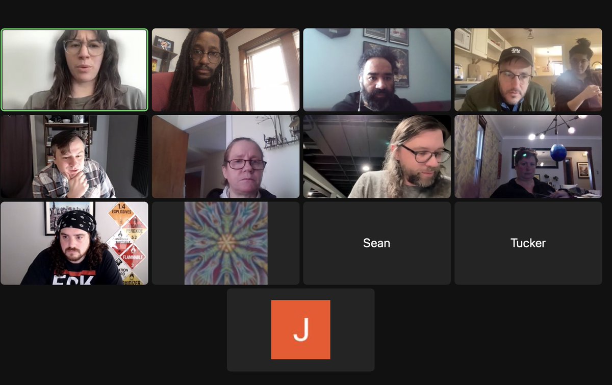 WarrenFor30's tweet image. Me and @30thUnited strategizing about how we’re gonna organizing under a mayor who actually care about Chicago! Congrats @Brandon4Chicago
