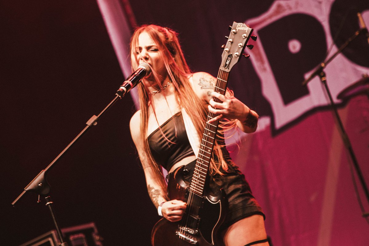 TheMonicBand's tweet photo. Hoje 20h a @danibuarque faz participação no show da @PlebeRude no @sescvilamariana 
Vai ser lindo! https://t.co/5o7aON2NqU