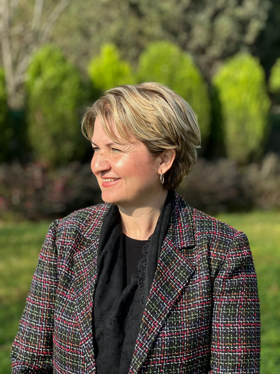 Size Memleket Partisi'nin Türkiye'de heyecan yaratan tarımsal projelerinin arkasındaki mimarından bahsedeceğim: 
Prof. Nurdan Şahin Demirbağ. 
Yazdığı projeler tamamen üretim ve kalkınma üzerinedir. Tarım ve tarıma dayalı milli sanayinin geliştirilmesi için olağanüstü fikirlere