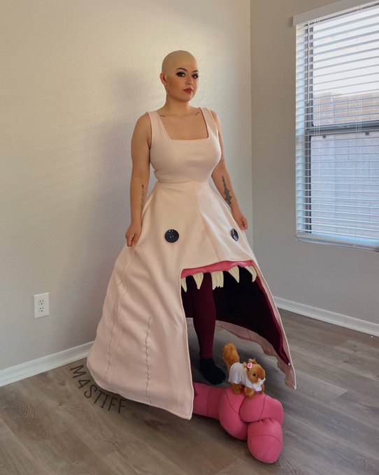 it was big, scary, and PINK!! ❄️🐂🪱 https://t.co/CCR9pJdBEe