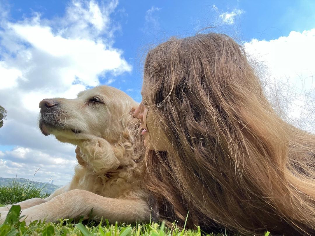SerenaysLatam's tweet photo. 🆕️ Serenay desde Instagram "Mi hermosa Orfe del alma, te amo tanto ♥️🌹♾️
#SerenaySarıkaya #orfe https://t.co/3nF5ooakDa
