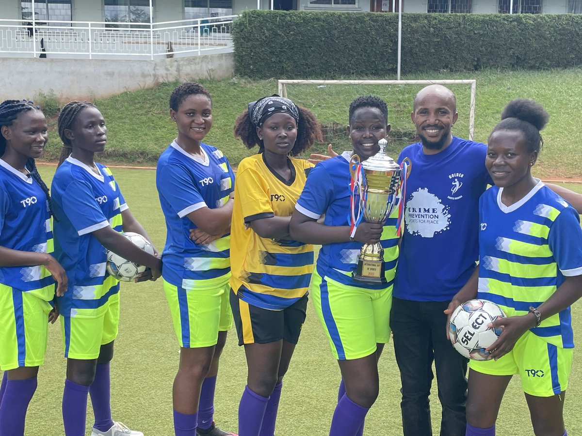 🏆🏆 Recognizing efforts of @blindfootballug @jagwe_muzafaru and the Refugee Girls Team. Promoting inclusion and social cohesion through sport/football . @GoldenBootsUg @FrenchEmbassyUg @lfkampala @UNAOC @UNHCRuganda IDSDP 2023  #SportDay,  #ScoringforOneHumanity