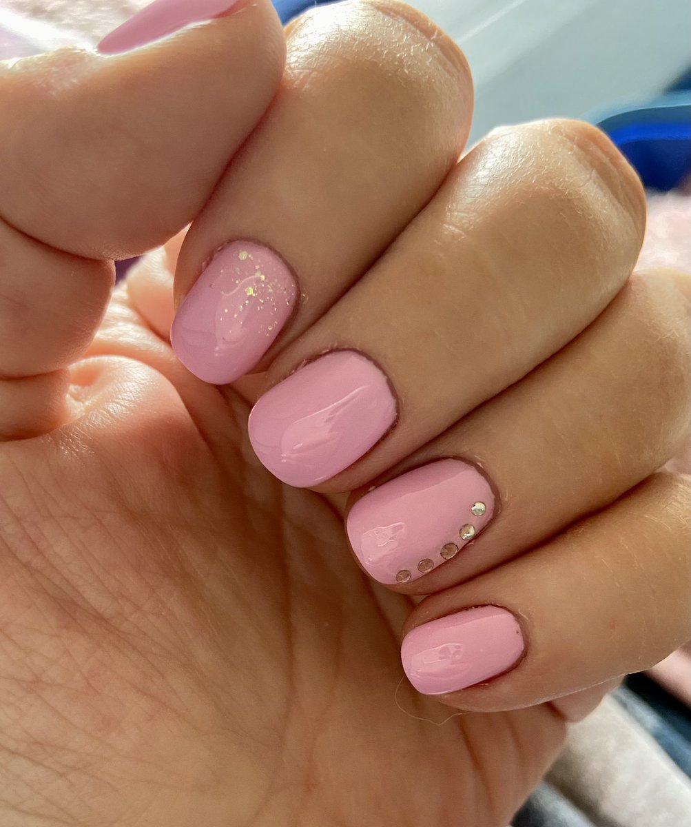 Anna Douglas tweet media