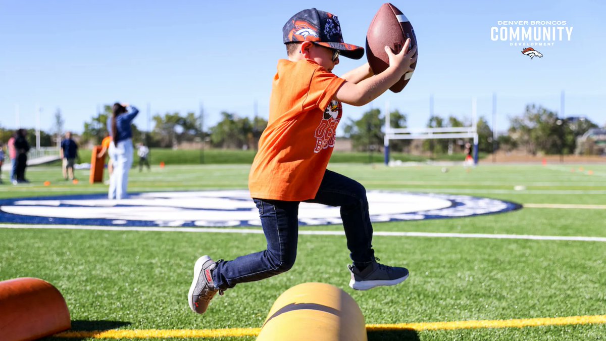 BroncosOffField's tweet image. It's a beautiful day to #PLAY60 ☀️