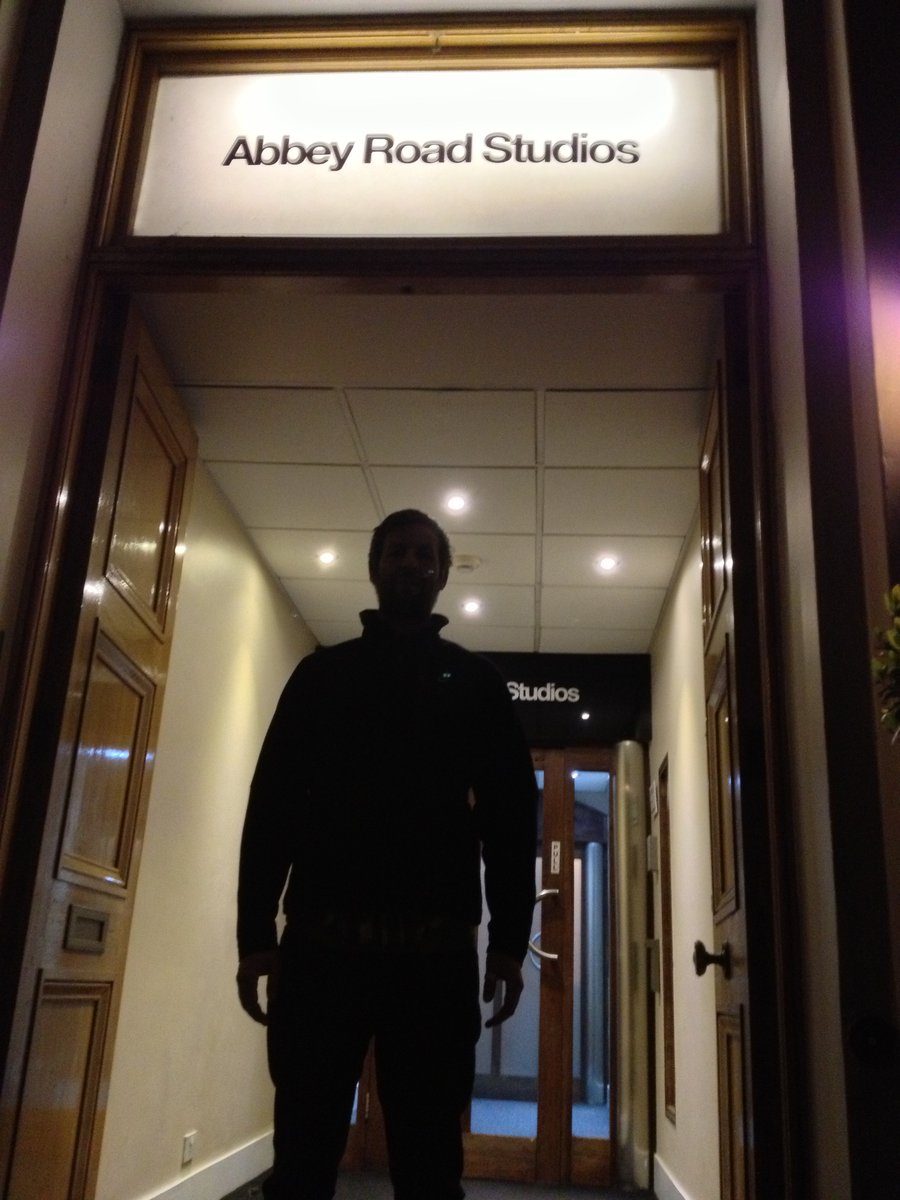 DOsounds's tweet photo. Throwback to when I got to visit Abbey Road. I'm pretty sure the piano in the pics is THE piano that 'Imagine' was recorded on. Such a rich history! Gets the creativity pumped! 

#abbeyroad #beatles #singersongwriter #indiemusic #orchestration #dosounds  #makemusic #musicstudio https://t.co/CI9bAosEmQ