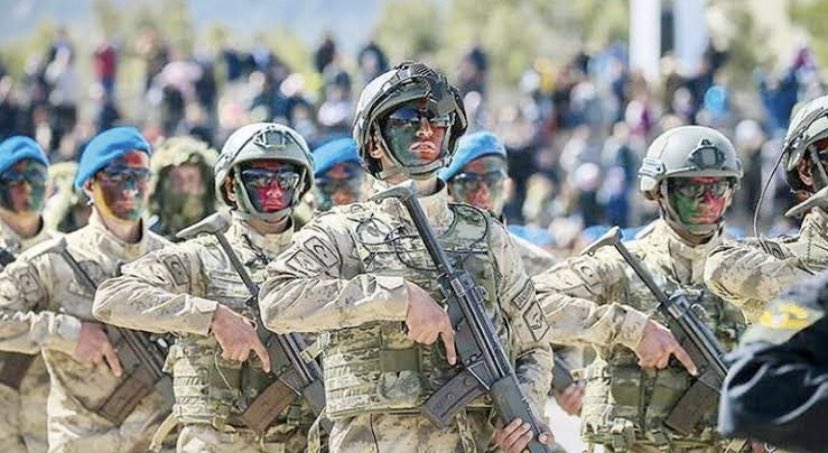 Sayın Cumhurbaşkanım <a href="/RTErdogan/">Recep Tayyip Erdoğan</a> 
Devletimize 1 TL masrafı olmayan,  #UzmanÇavuş ve 1.5 milyonluk ailenin mesleki güvence ile çalışabilmesi için 926 Sayılı Personel Kanununa tabi olması elzemdir. Bizler sizden müjde bekliyoruz