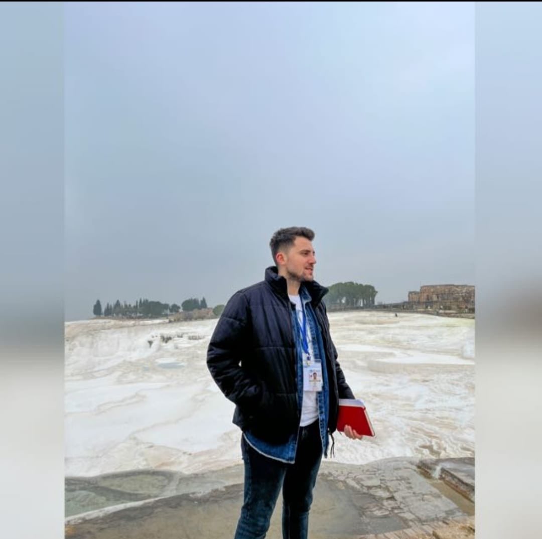 joyaskq's tweet photo. #isiasortakdavamız 6 şubatta eşim #johannacarolinakap ile rehber arkadaşları ve Kıbrıslı kardeşlerimizi cinayete kurban verdik hepimizin dinmeyen ortak acısı suçlular cezasını çekene kadar buradayız davanın peşinde olacağız https://t.co/wzRKHHi6wk