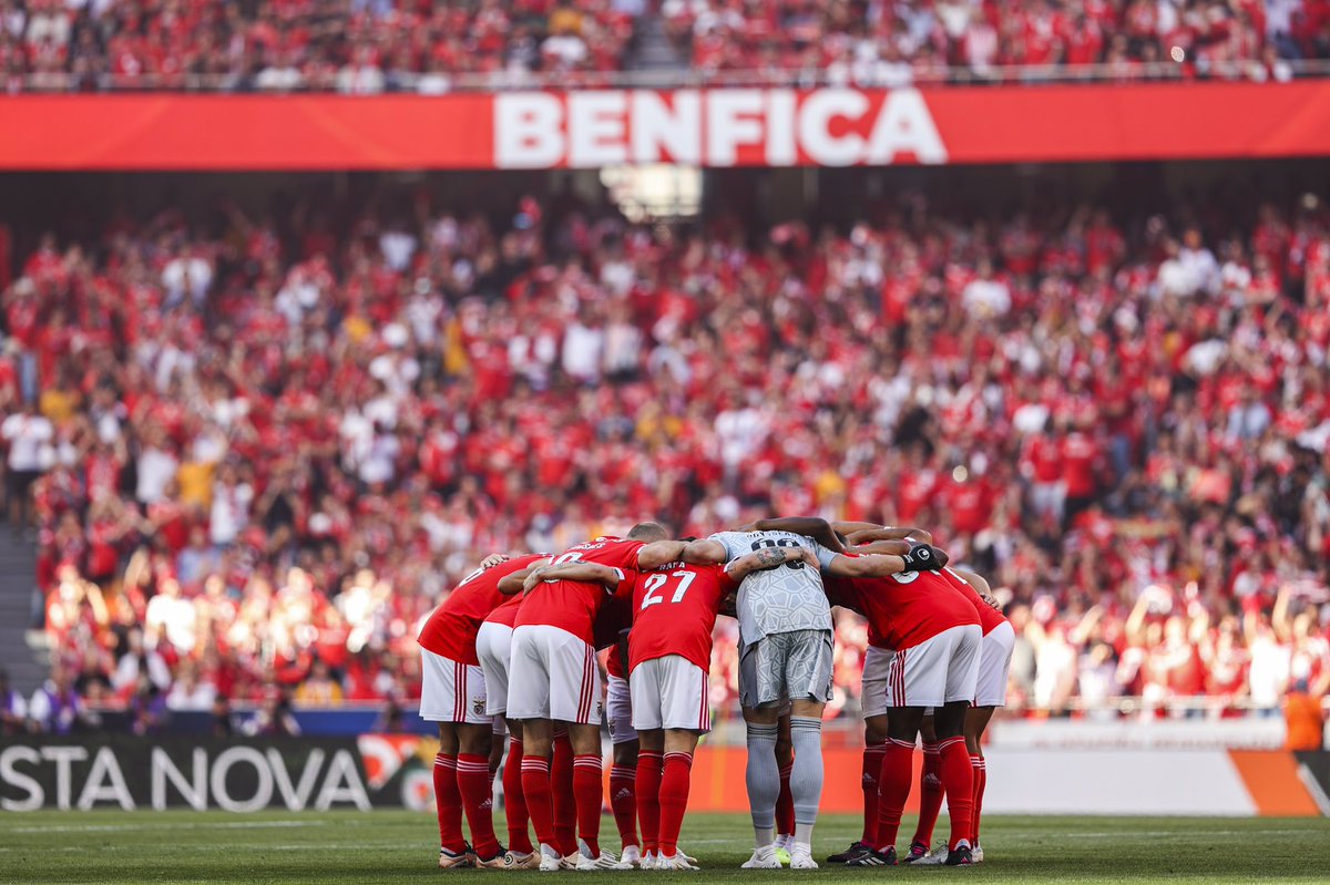 grimaldo35's tweet photo. Ontem não fizemos um bom jogo, mas isso não tira à época que estamos a fazer, continuamos na liderança e vamos a continuar a lutar para conquistar o campeonato. Juntos somos mais fortes💪🏼 @slbenfica 🦅 https://t.co/YhXEAVI0TM