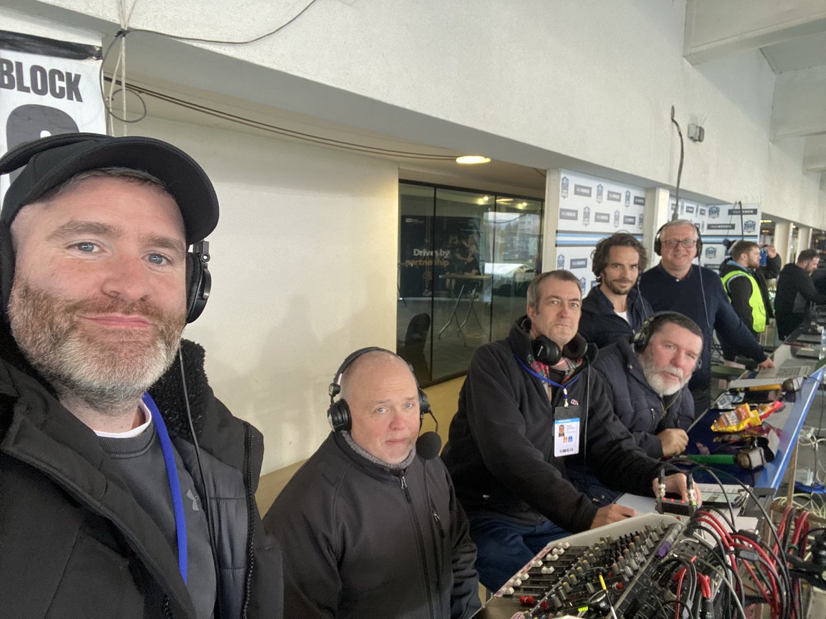 AndyBurke_'s tweet image. On-air NOW on @BBCSportsound @BBCRadioScot building-up to @GlasgowWarriors v @LionsRugbyCo in the last 8 days of @ChallengeCup_.

Stuart McFarlane, Peter Wright, @colingregor &amp;amp; @TEnglishSport our team at Scotstoun.

Join us! 🏉