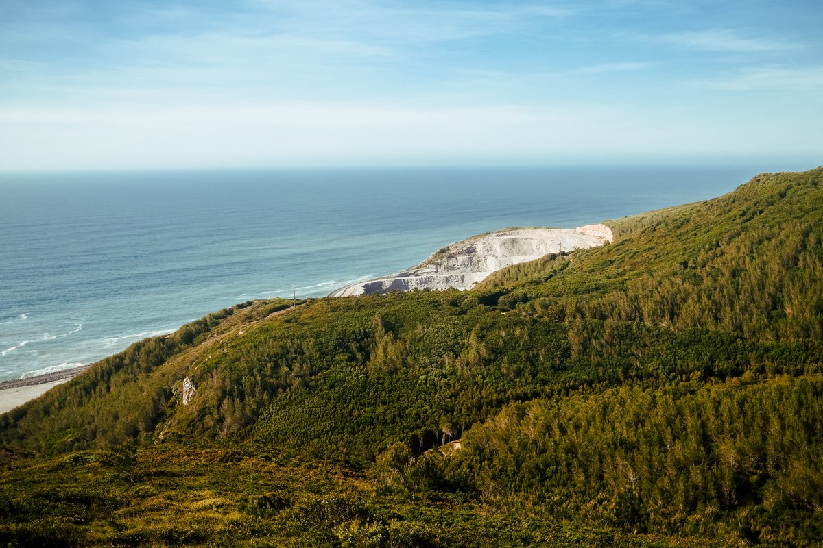 Bikepacking from Porto to Coimbra (ish)!
Caught a ferry in Aveiro, climbed a small mountain in Figueira da Foz, finished in Montemor-o-Velho. That's 180km in one go!