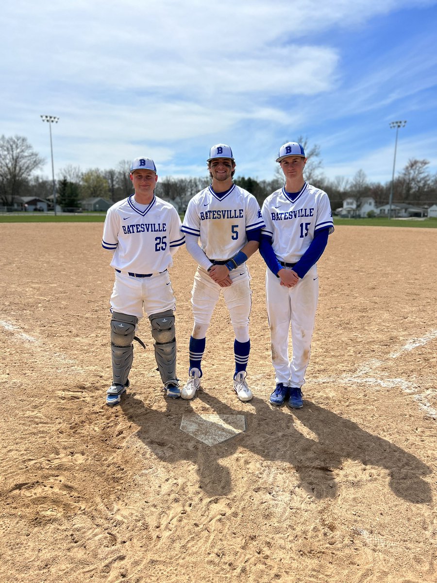 Varsity defeats New Pal 7-0! Chris Lewis and Charlie Schebler both went 3 for 3 at the plate with Eli Loichinger also adding two hits and 4 RBI to lead the offense. Schebler also went 6 innings on the mound, striking out 9 and allowing just 2 hits. The Bulldogs are now 3-1!