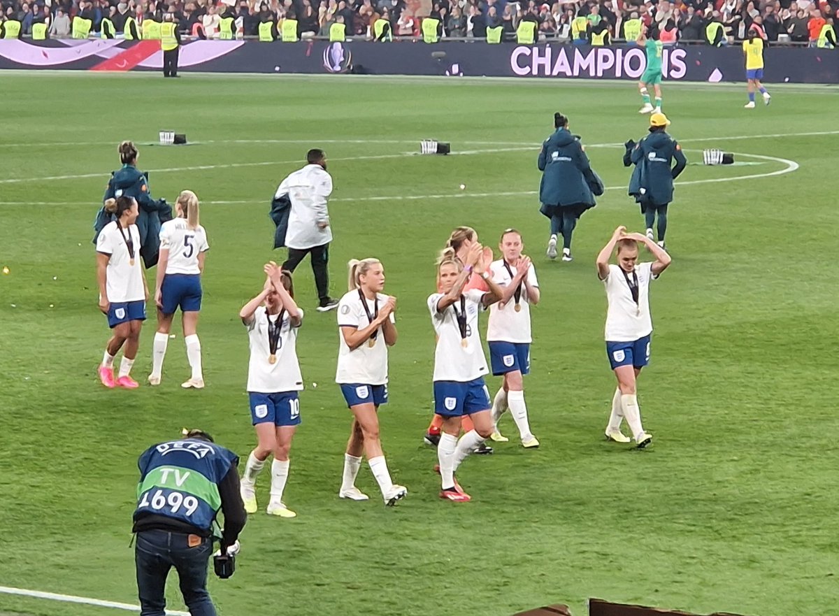 lajaga's tweet photo. All the feels on Thursday night. @Lionesses @England @wembleystadium https://t.co/32So1FWHYT