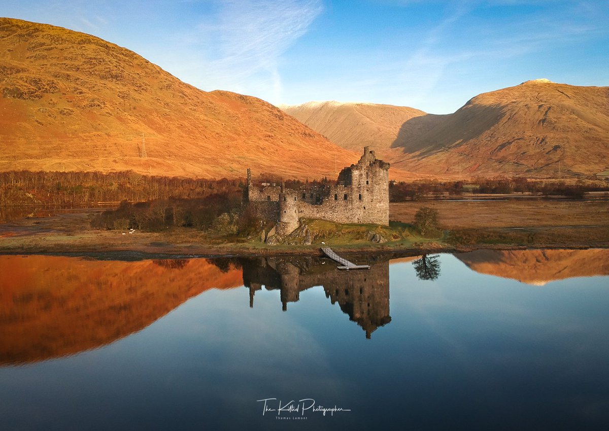 Kilchurn Castle 🏴󠁧󠁢󠁳󠁣󠁴󠁿😍

#VisitScotland #ScottishBanner #scotlandiscalling #yourcastles #castlesofscotland #bestcastles  #outandaboutscotland #shotonmydrone #scotland #kilchurncastle