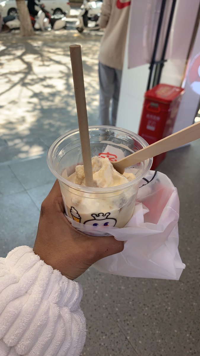 miraxakd's tweet photo. Taking myself to aesthetic places cause I deserve it https://t.co/6qO0Gy2RTr