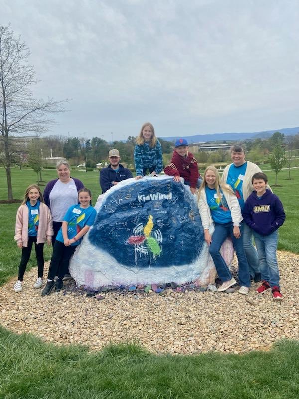 So proud of our Hornets who were at JMU today for the Kidwind competition!!!! ⁦<a href="/IWCSchools/">Isle of Wight County Schools</a>⁩ ⁦<a href="/WES_Hornets/">WES_Hornets</a>⁩