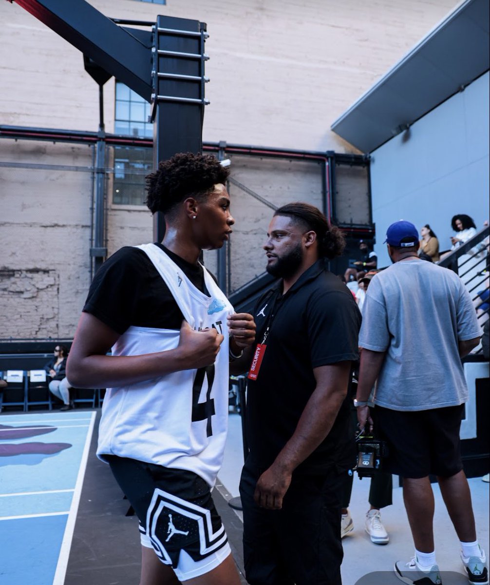TashaunBarron's tweet photo. Great time at Jordan jump man event🏆 https://t.co/mLeLqdUHaJ