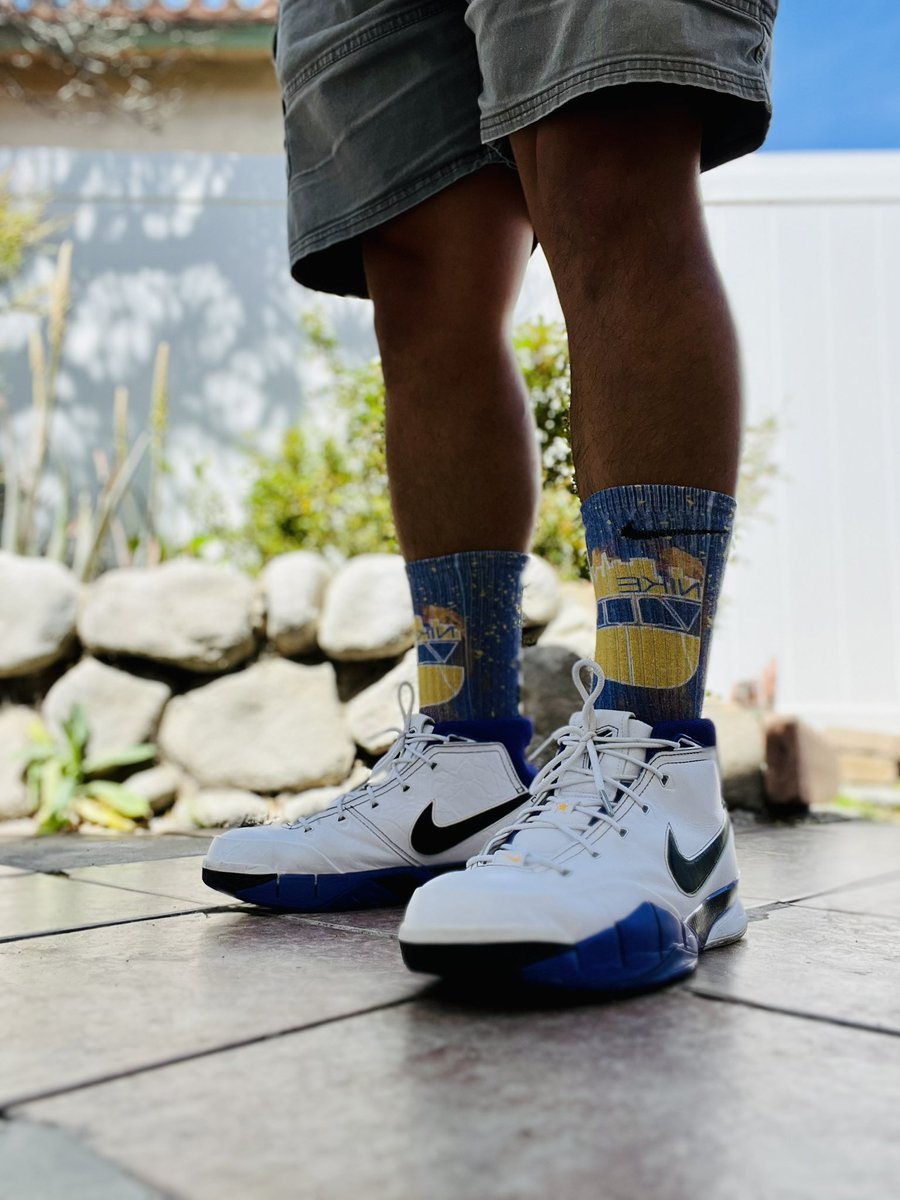 kb8thekid's tweet photo. Ready to hit up this LA Zoo with the kiddos. #wdywt #kotd @Nike @nikebasketball #zk1 #kobe #kobe1 #zoomkobe1 #81points #nike #nikebasketball #kobeeveryday #mamba #dadgear https://t.co/Mb1Kh8kgl5