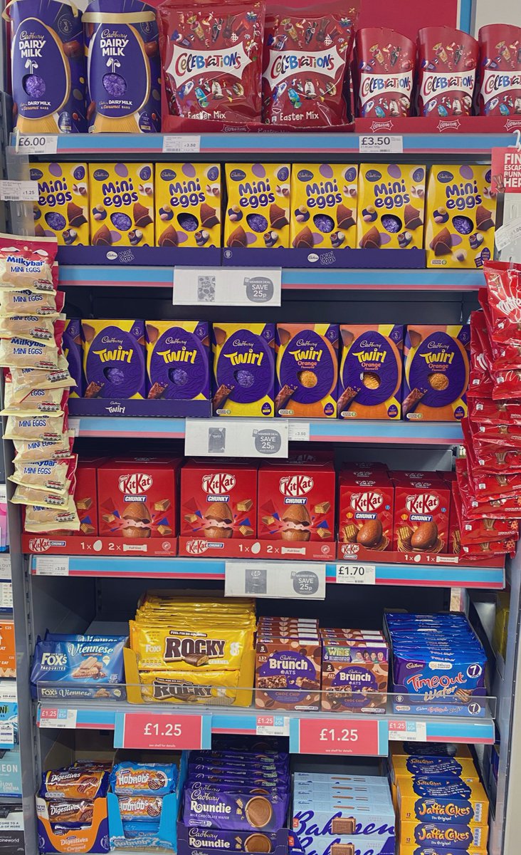 Hopping into the Easter Holiday Weekend at Harvie Avenue🐰🥕🍫

Stock is holding well for a busy weekend of trade 🤠 

And the sun is shining 🌞😁
Roll on Easter Sunday ✨

<a href="/Poody1976/">David McDougall</a>  <a href="/coopuk/">Co-op</a>