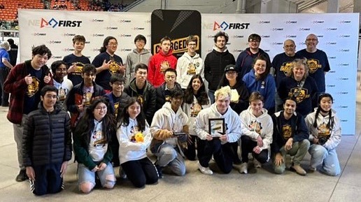 Honored to be recognized with the Judges Awards in the Wilson Division at the #NEDCMP! Ironically, the Judges Award on Meir also went to a Farmington (ME) team! Congratulations to @bluecrewrobotics ! #WeAreNE #ChargedUpNE2023