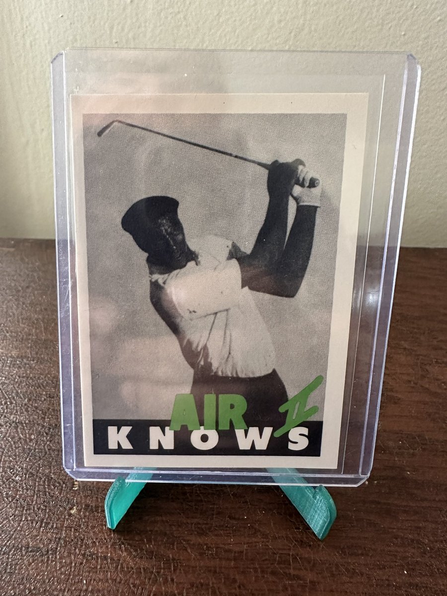 awesometravis's tweet image. It is time for the #AwesomeGiveaway 
Please comment how awesome someone you follow on Twitter for a chance to win! 

Giveaway will end tomorrow at 6 pm cst. Good luck to all!!