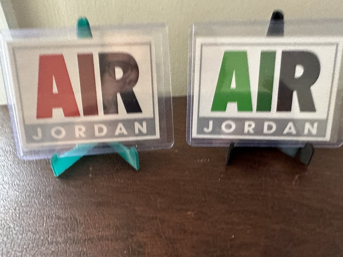awesometravis's tweet image. It is time for the #AwesomeGiveaway 
Please comment how awesome someone you follow on Twitter for a chance to win! 

Giveaway will end tomorrow at 6 pm cst. Good luck to all!!