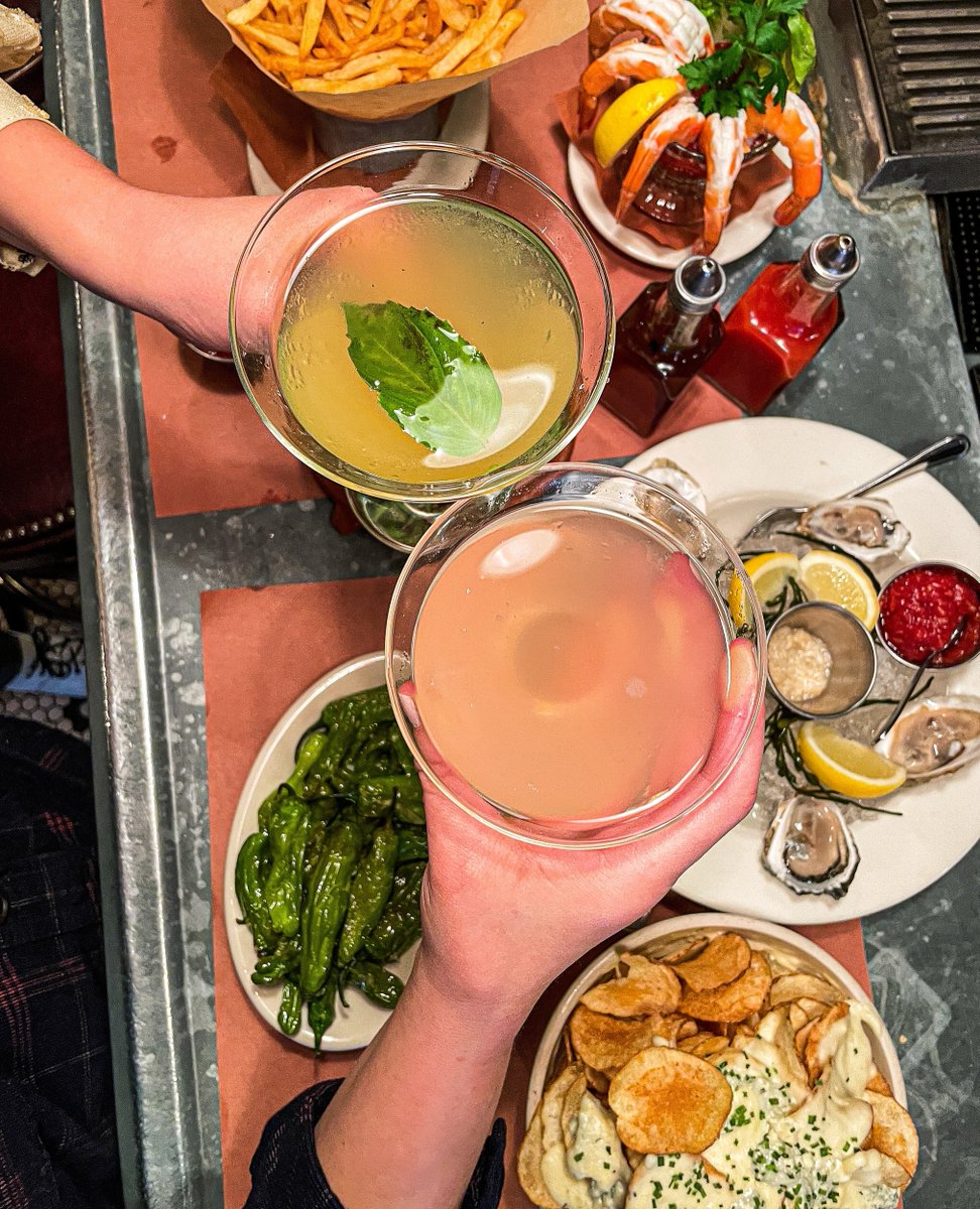 TheSmith07's tweet photo. See you at late night MARTINI HOUR. Join us at the bar for your favorite cocktails and snacks. Find your martini hour here ➡️ https://t.co/4IFZARaOMC https://t.co/6C9be0wfUJ